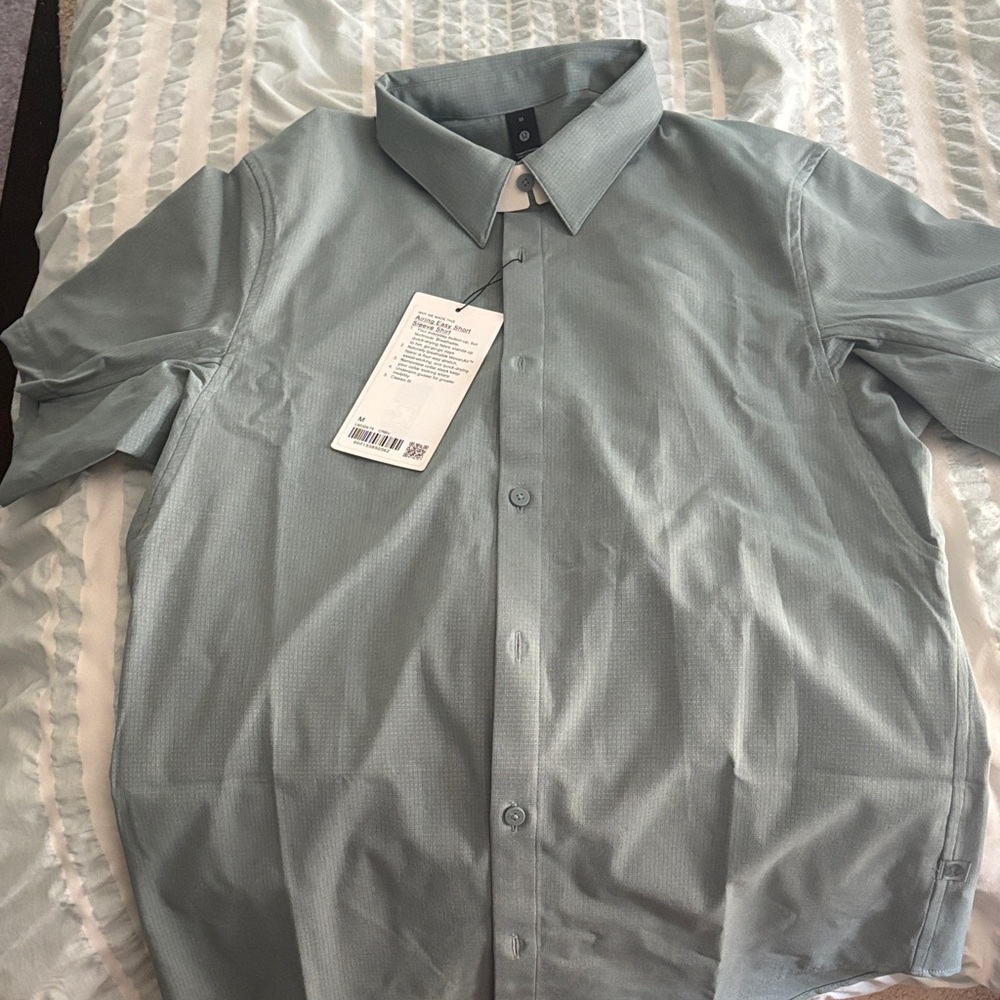 lululemon athletica Men's Casual Button Down Shirt - Light Gray